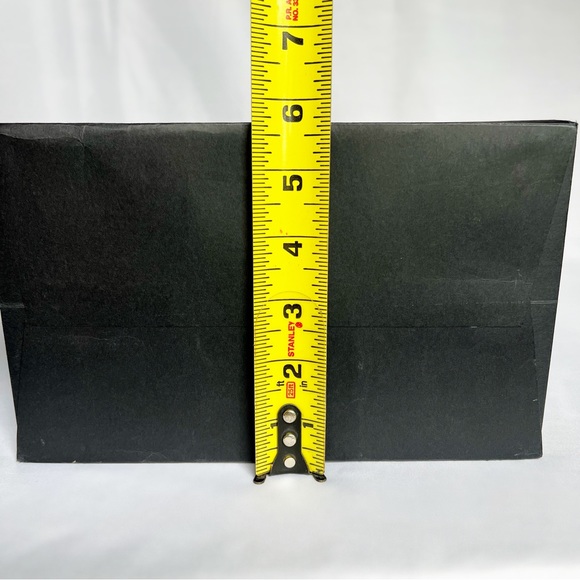 GUCCI Black Paper Boutique Shopping Bag - Picture 7 of 7